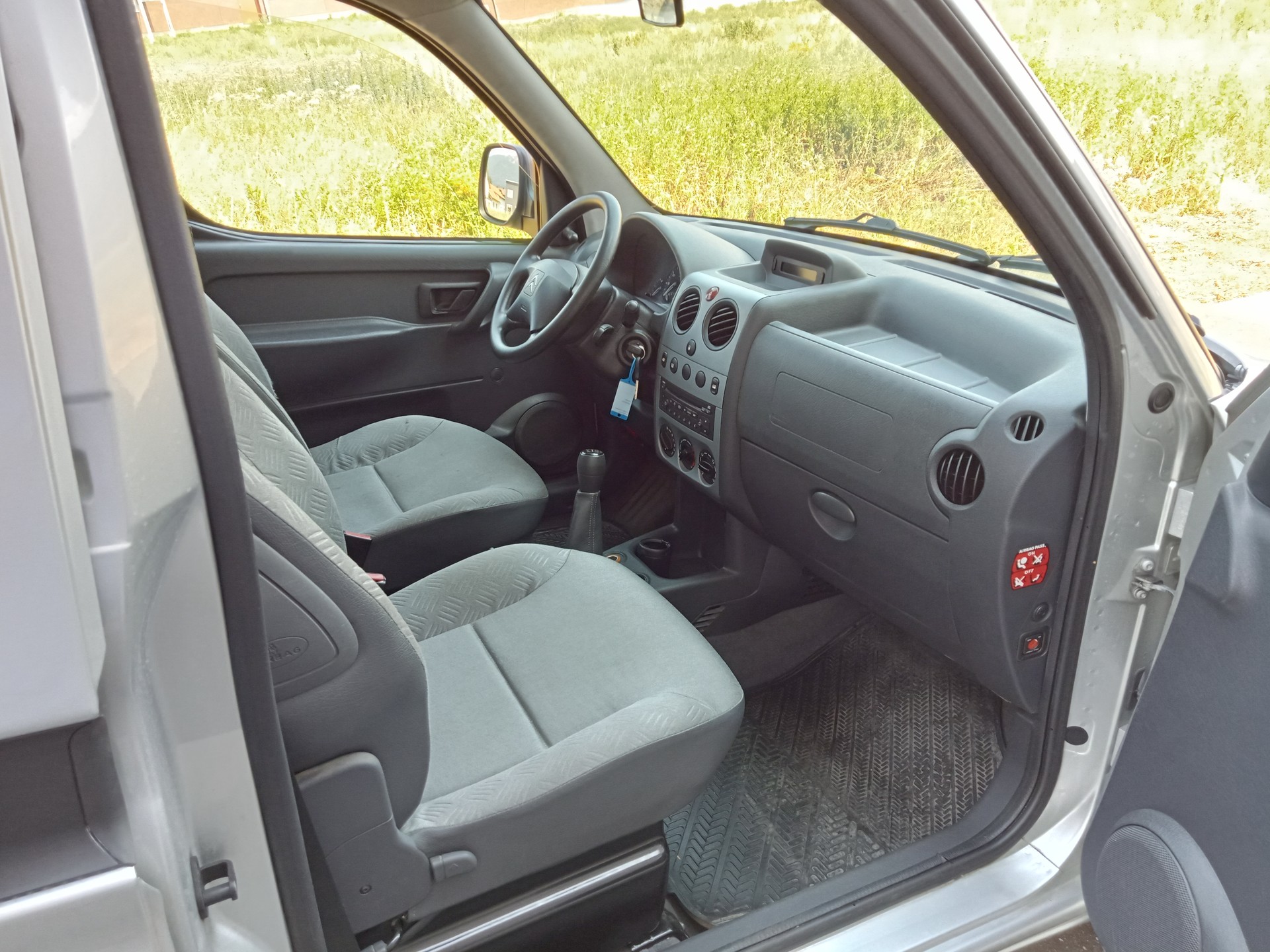 CITROEN Berlingo 1.4 600-image-9