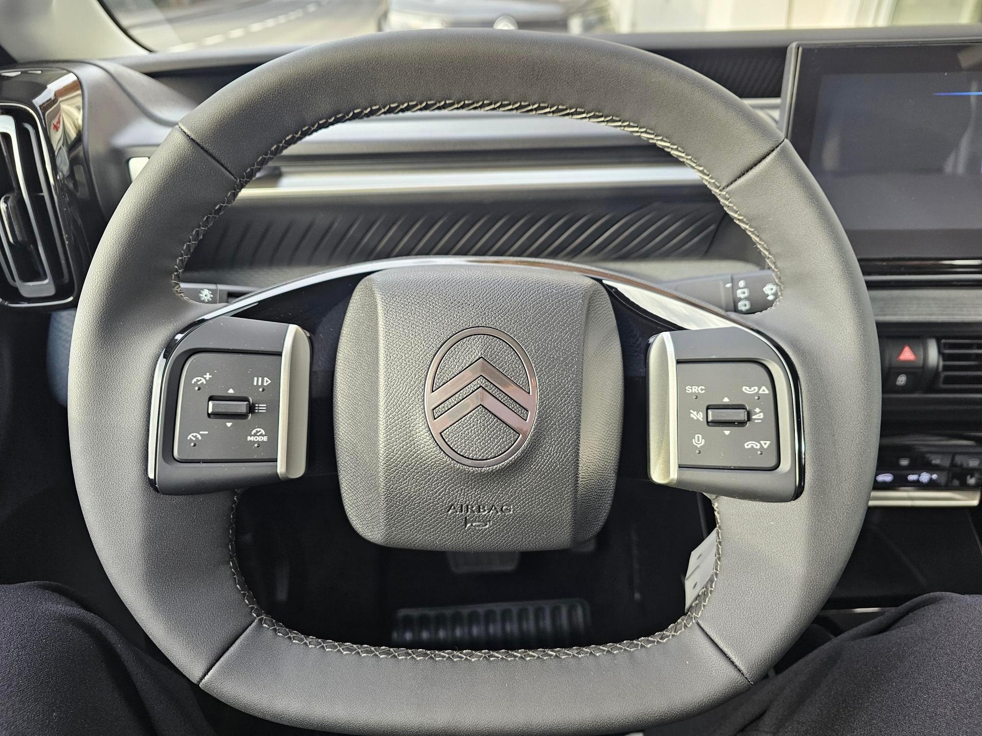 CITROEN e-C3 long range Max Tricolore Sonderedition-image-7