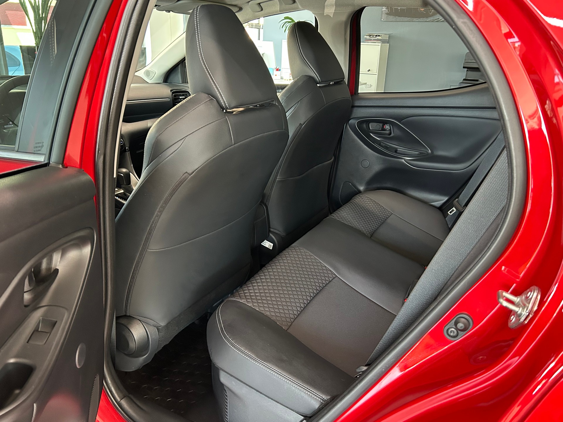MAZDA 2 Hybrid Select-image-9