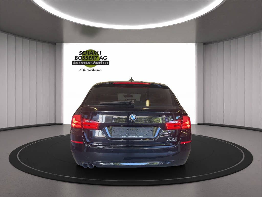 BMW 528i xDrive Touring-image-13
