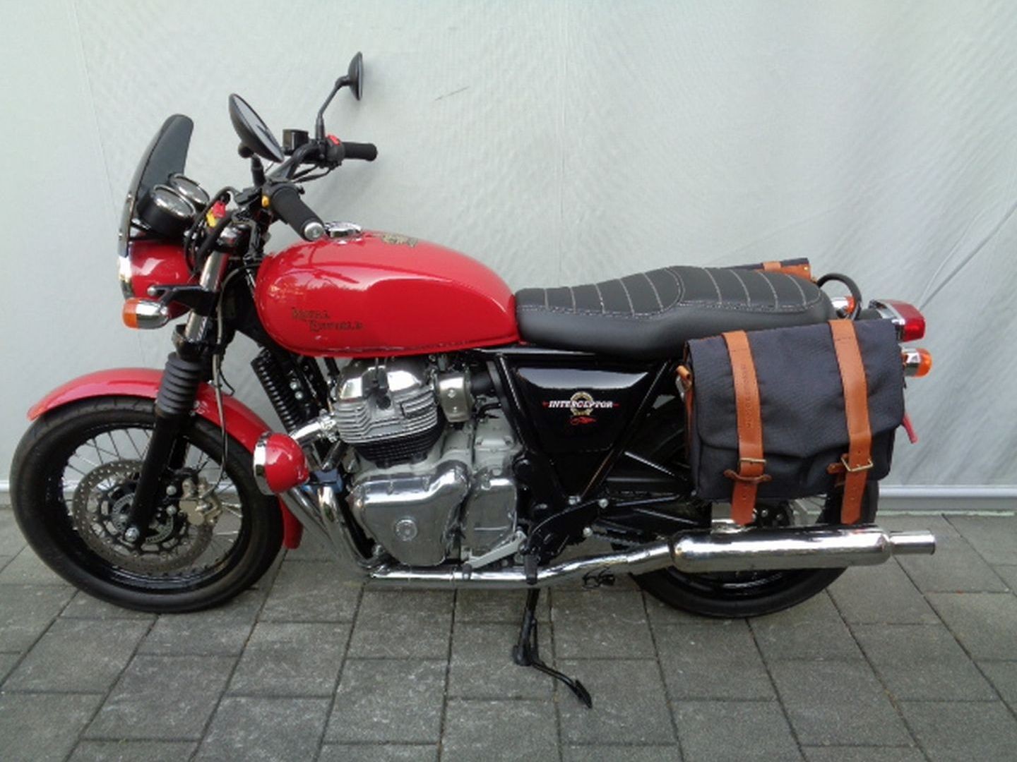 ROYAL ENFIELD INTERCEPTOR 650 TWIN