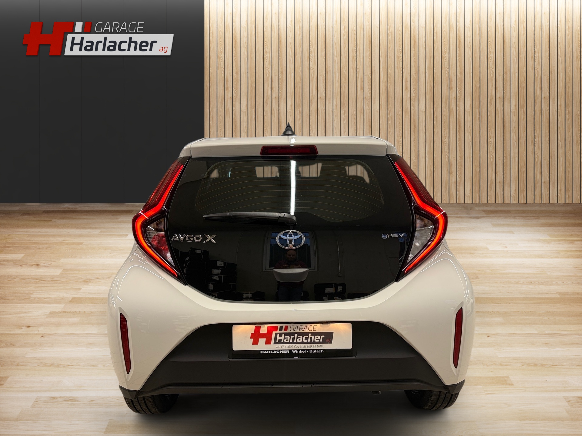 TOYOTA Aygo X 1.5 Comfort e-CVT-image-5