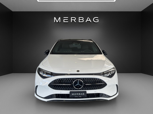 MERCEDES-BENZ CLA SB 180 8G-DCT-image-1