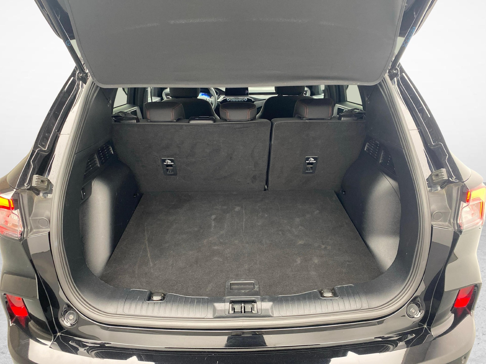 FORD Kuga 2.5 Plug-in Hybrid ST-Line-image-16