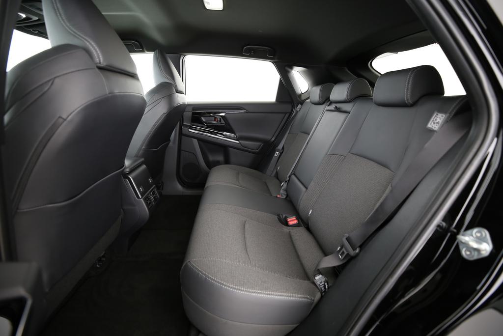 TOYOTA bZ4X Style AWD-image-7