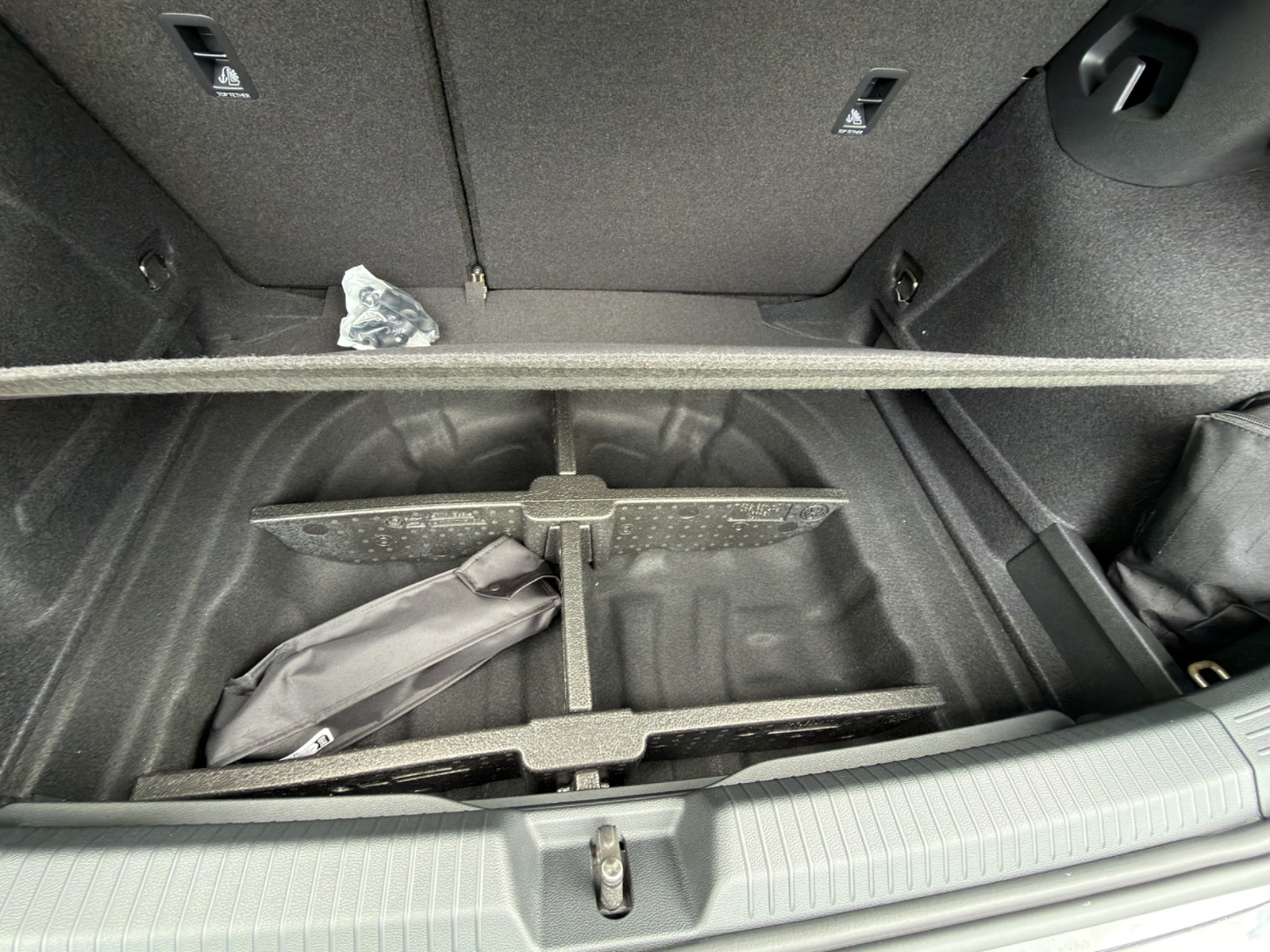 VW Golf 1.5 e TSI mHEV Value DSG-image-13
