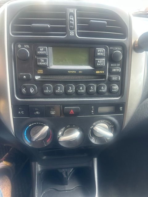 TOYOTA RAV-4 2.0 16V Linea Luna-image-10