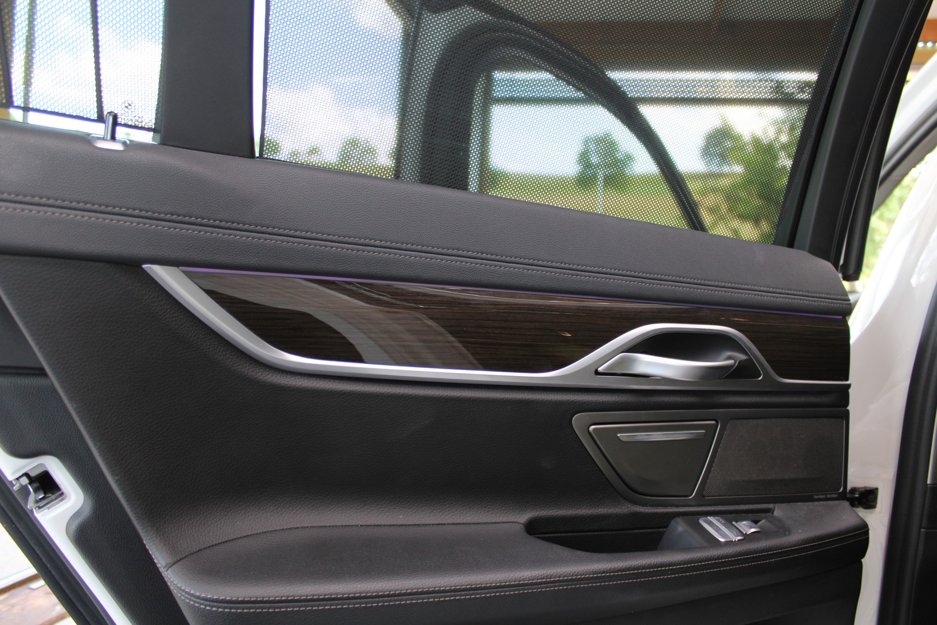 BMW 730d xDrive Steptronic-image-11