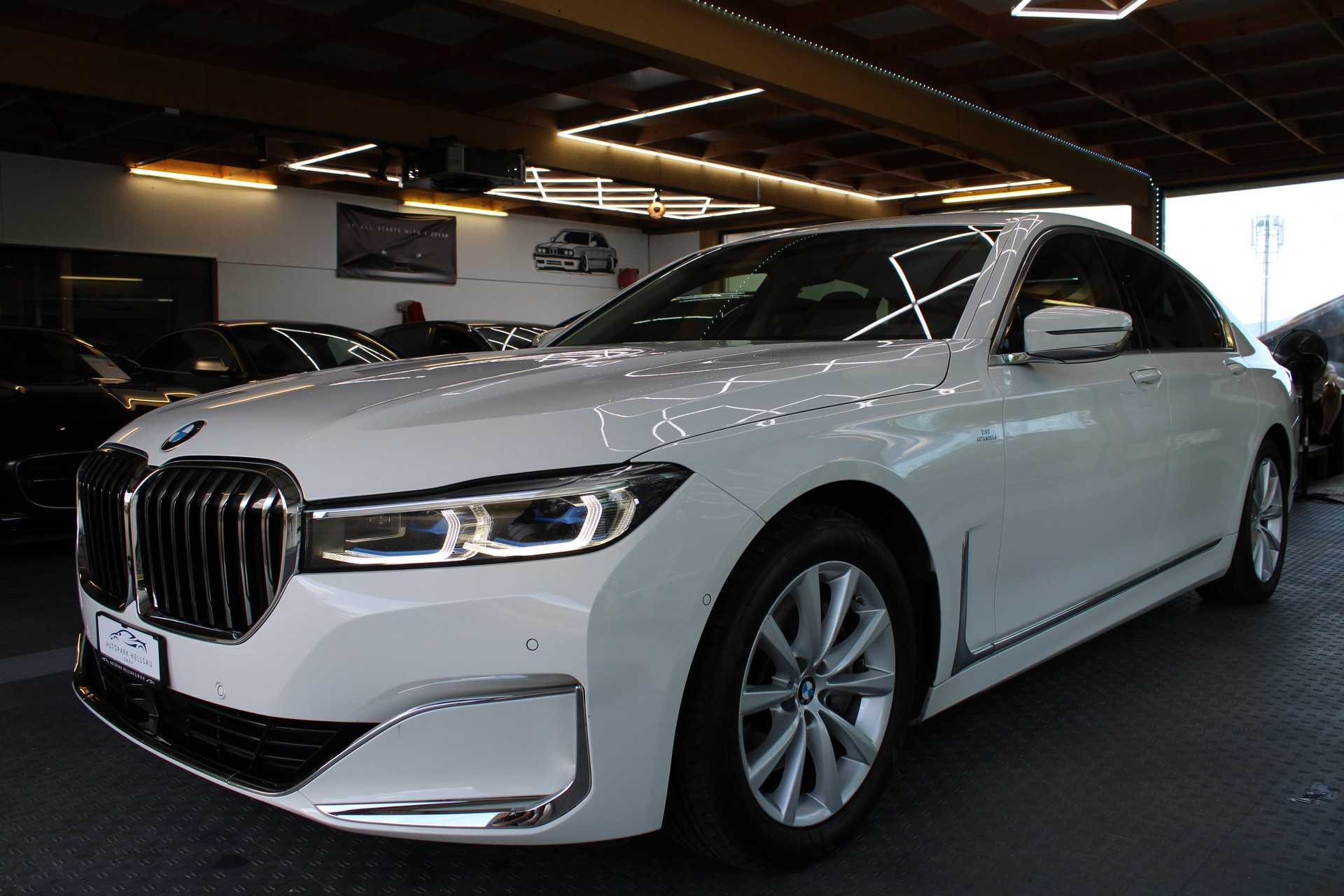 BMW 730d xDrive Steptronic-image-0