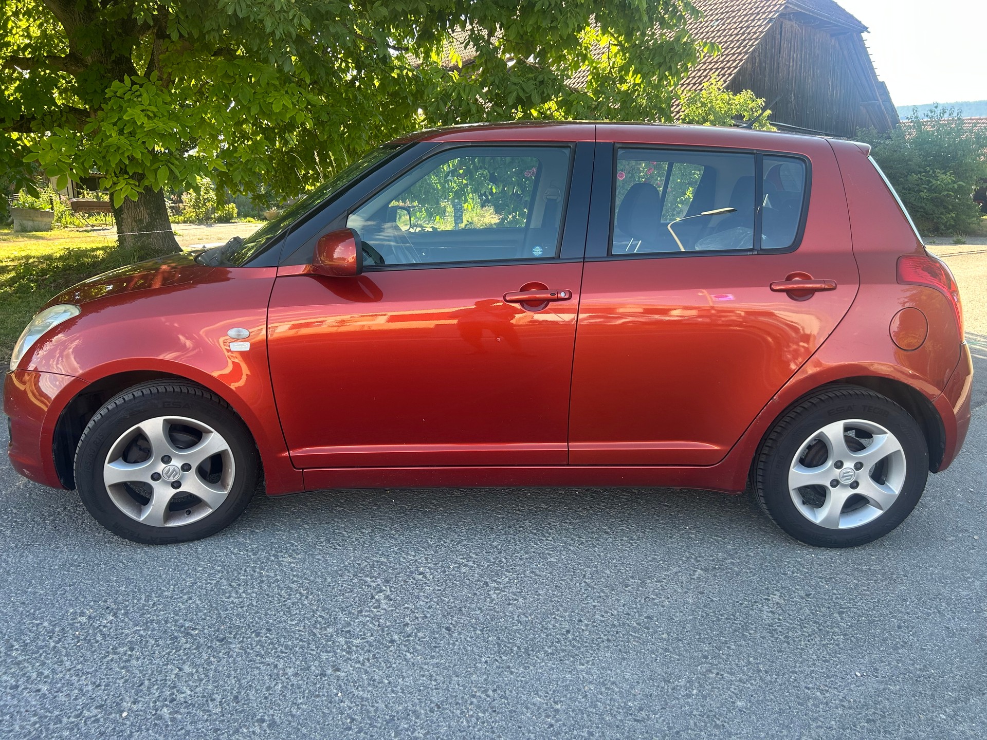 SUZUKI Swift 1.3i 16V GL Top 4x4-image-3