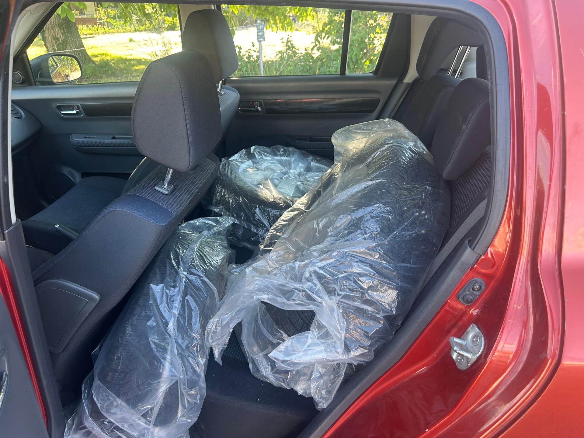 SUZUKI Swift 1.3i 16V GL Top 4x4-image-14