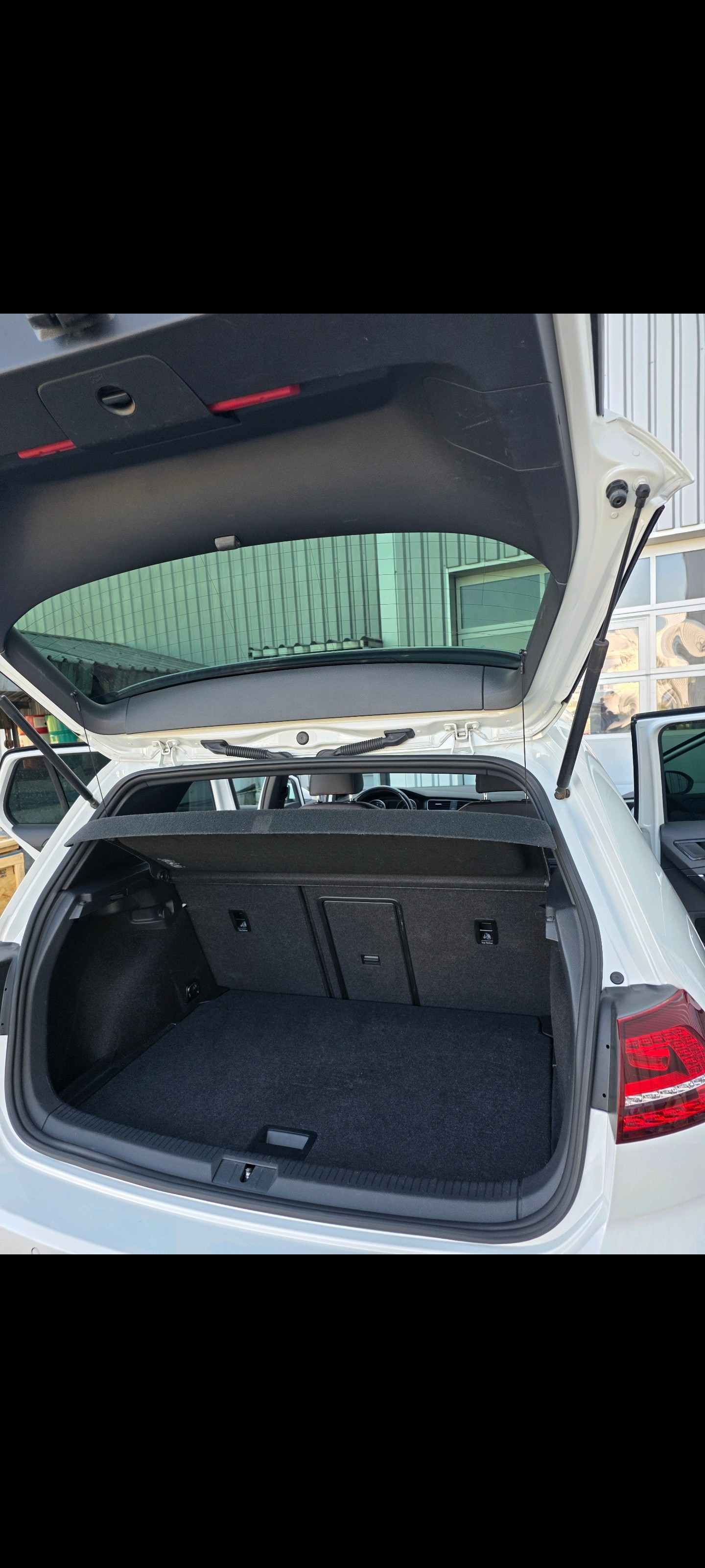 VW 2.0 TSI GTI Performance DSG-image-9