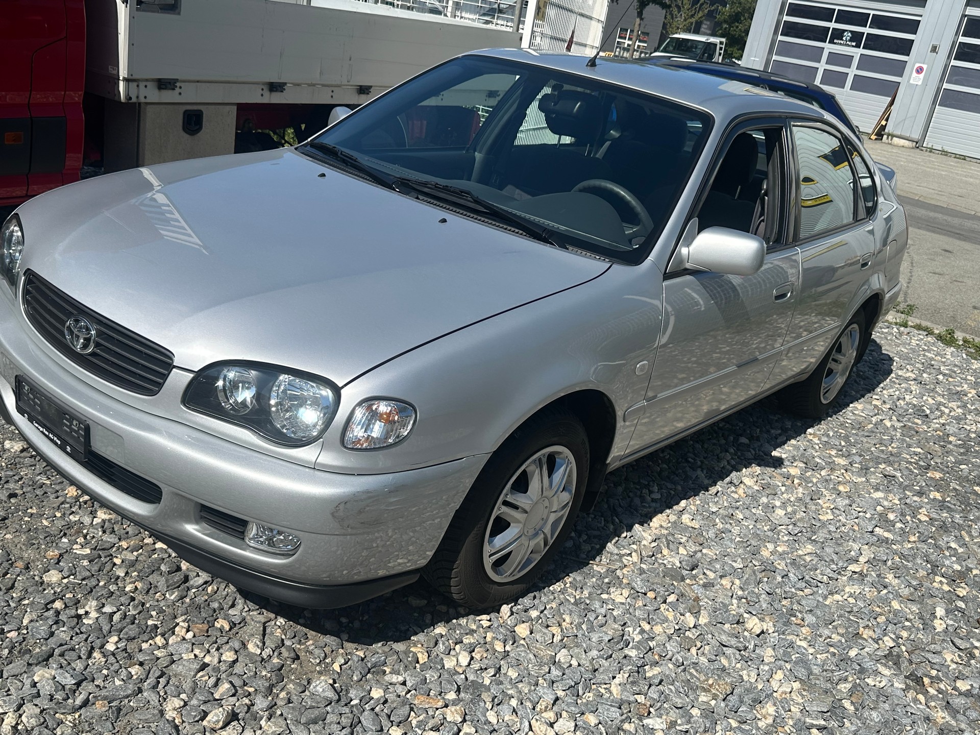 TOYOTA Corolla 1.6 Linea Sol plus-image-1