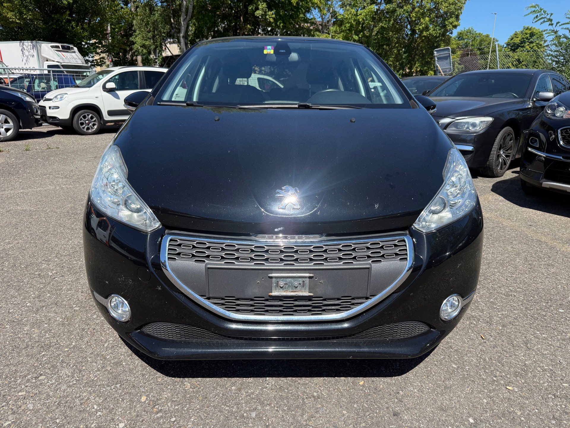 PEUGEOT 208 1.6 VTI Allure-image-1