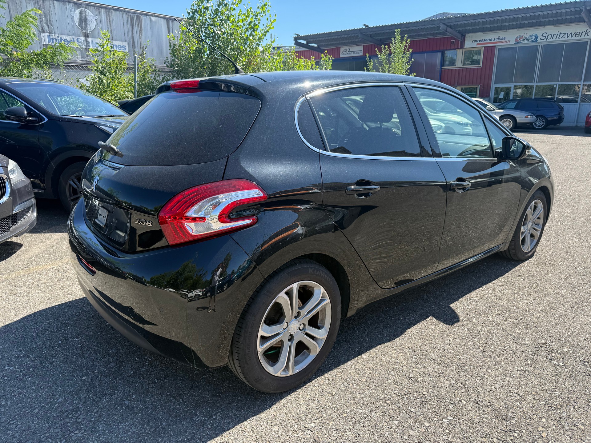 PEUGEOT 208 1.6 VTI Allure-image-4