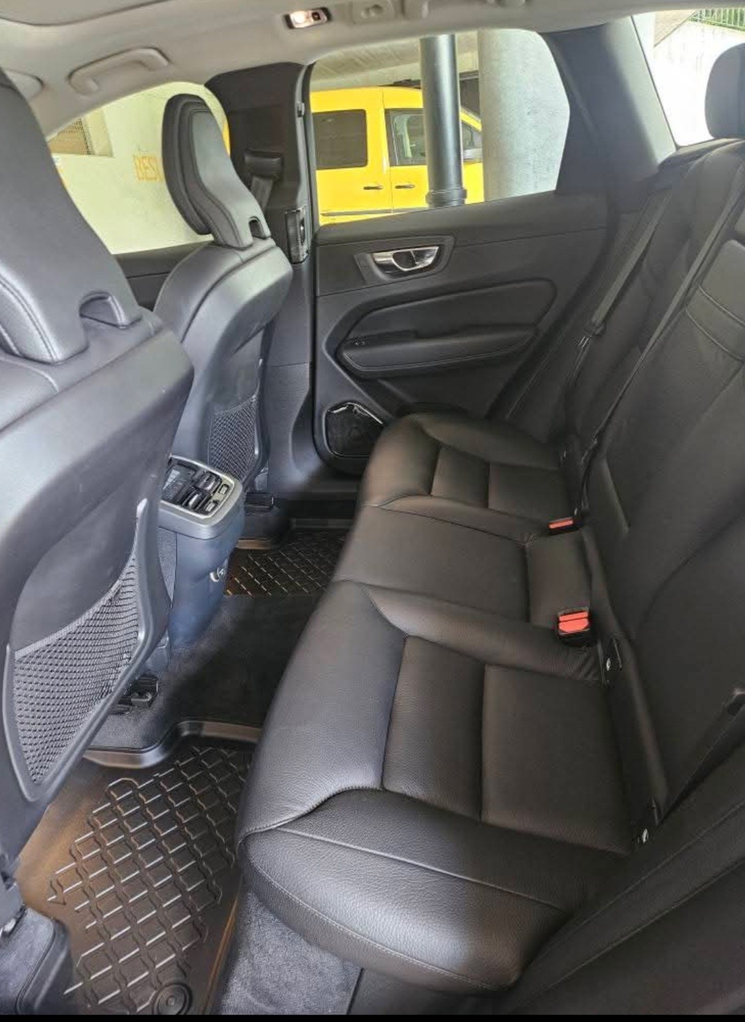 VOLVO 2.0 T5 Inscription-image-4