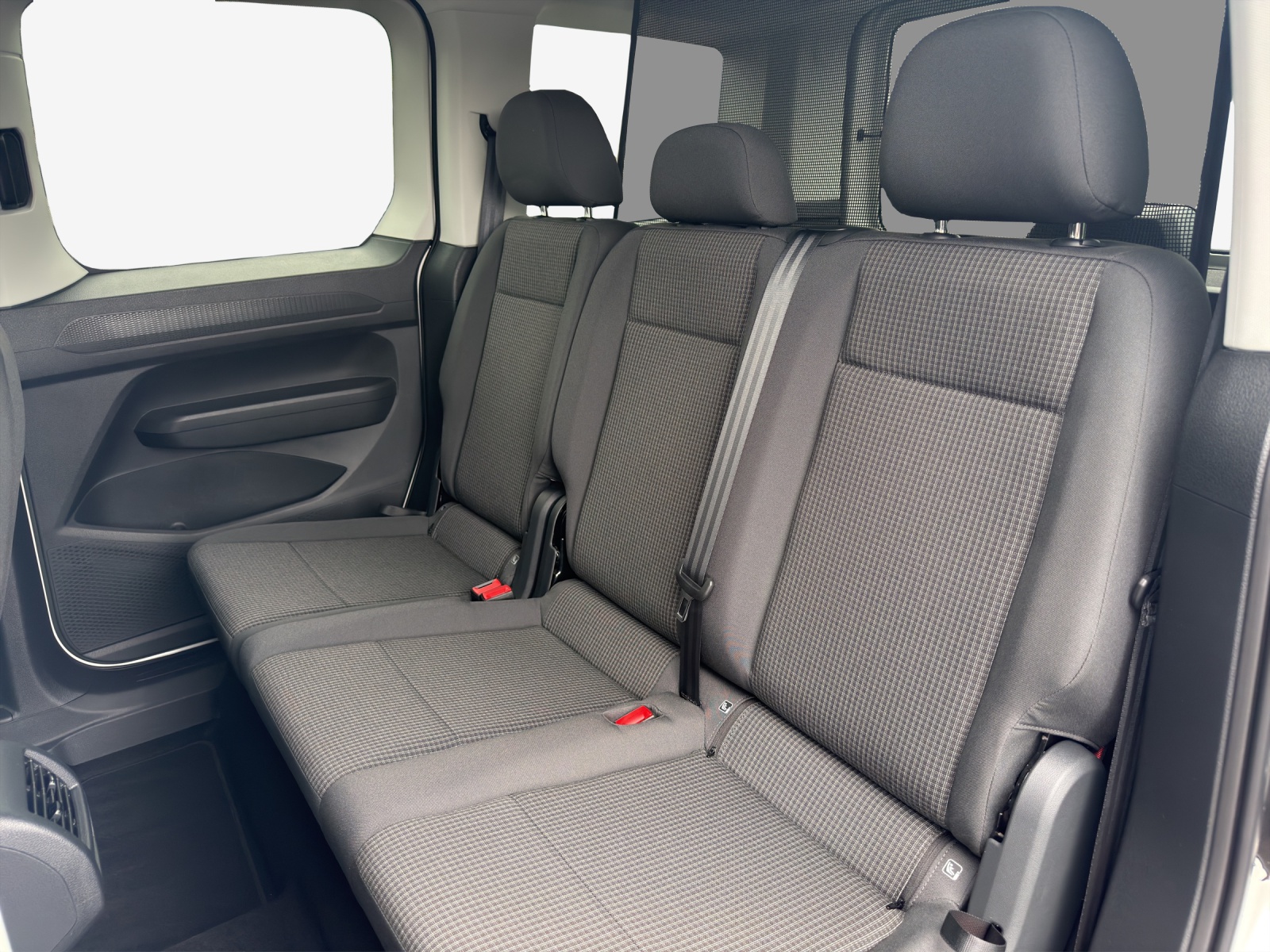 VW Caddy 2.0 TDI Liberty 4Motion-image-10