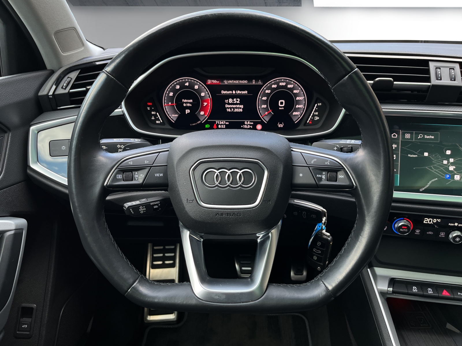 AUDI Q3 35 TFSI S line Attraction S-tronic-image-9