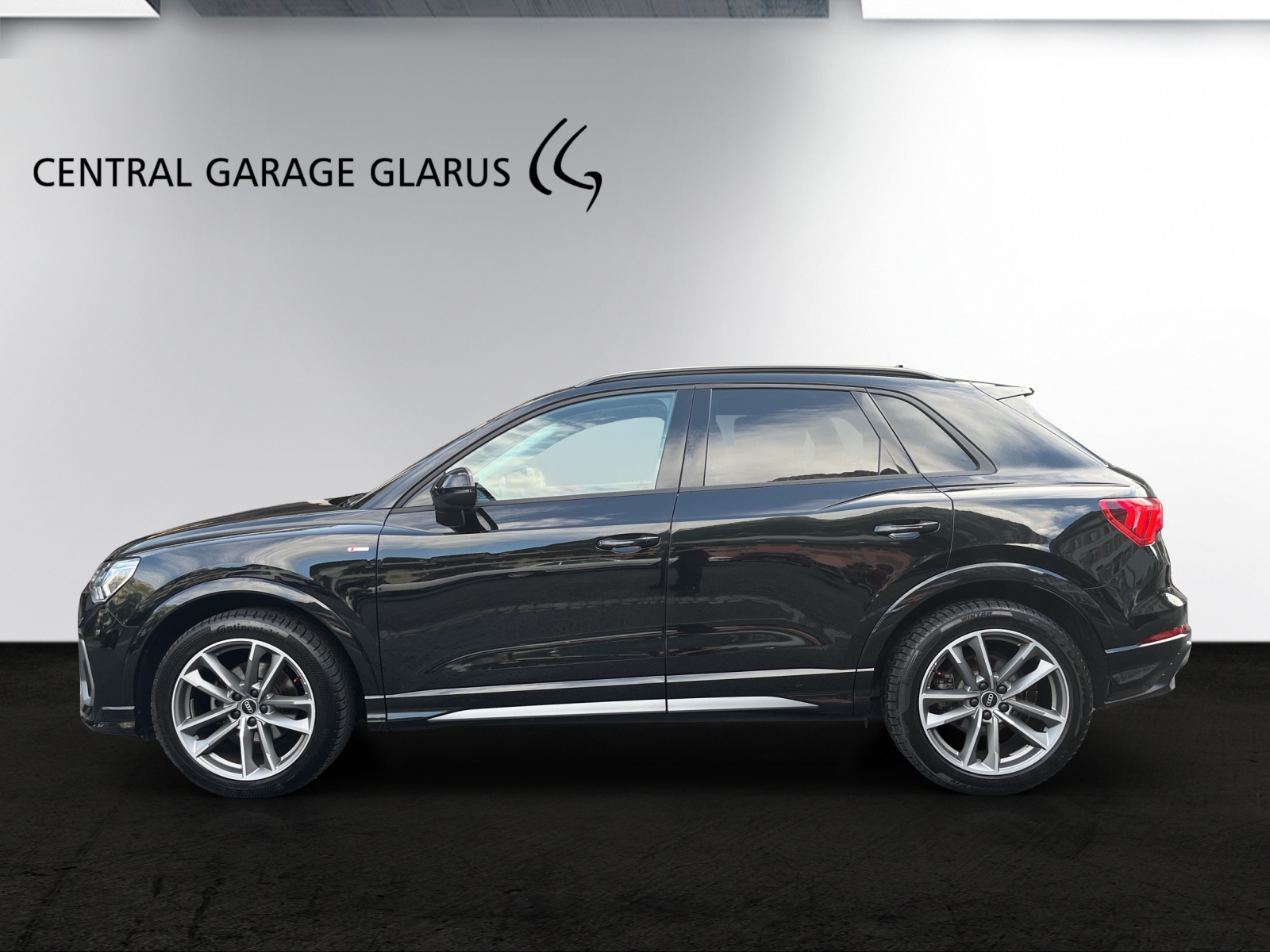 AUDI Q3 35 TFSI S line Attraction S-tronic-image-2