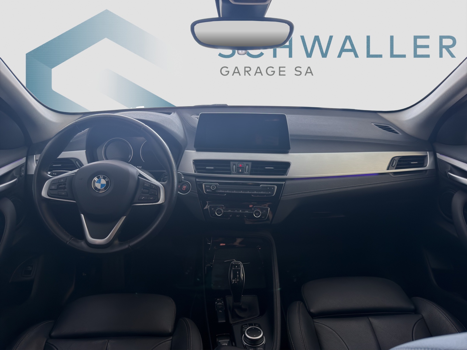BMW X1 18i sDrive-image-9