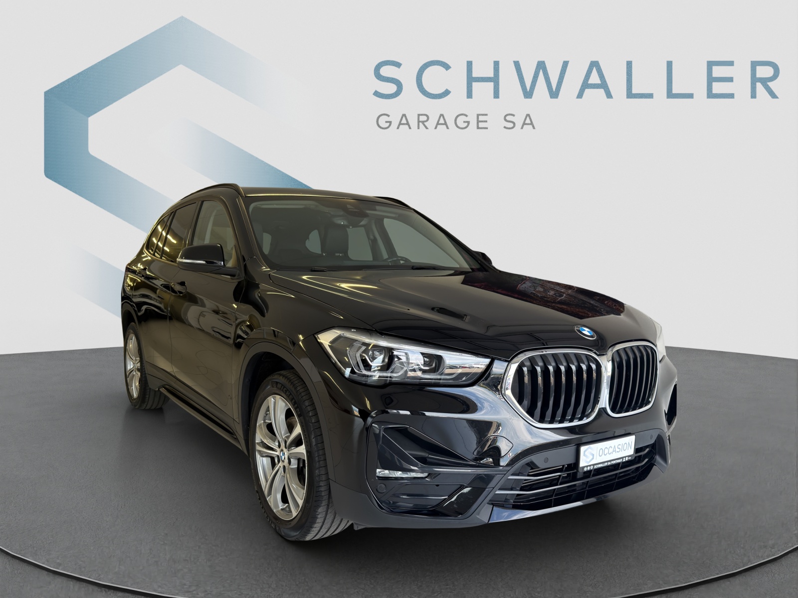 BMW X1 18i sDrive-image-0