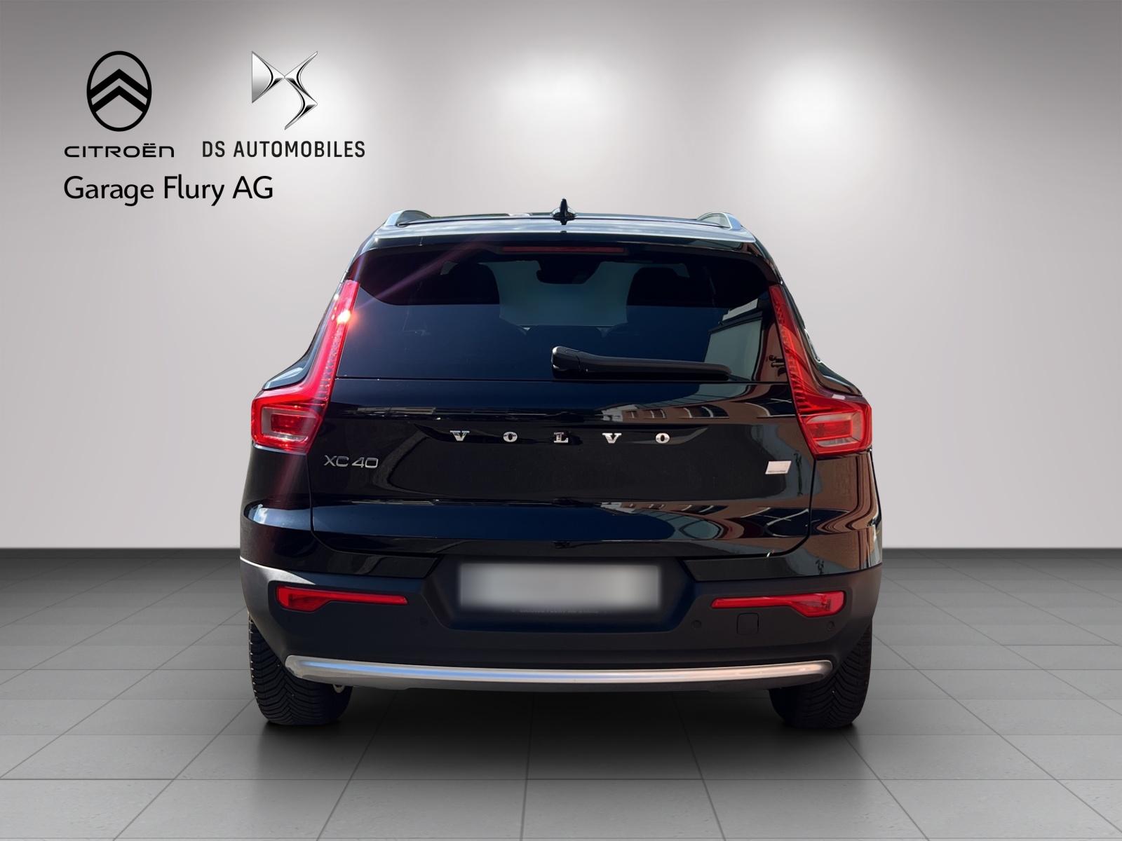 VOLVO XC40 1.5 T5 PiH Ultimate Bright-image-3