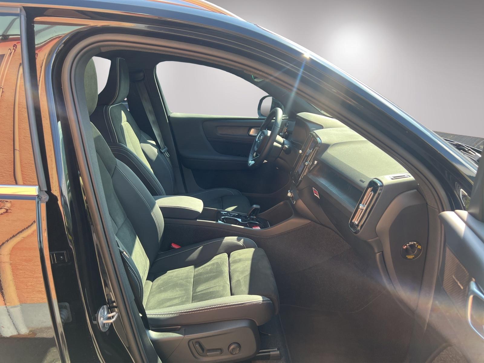 VOLVO XC40 1.5 T5 PiH Ultimate Bright-image-11