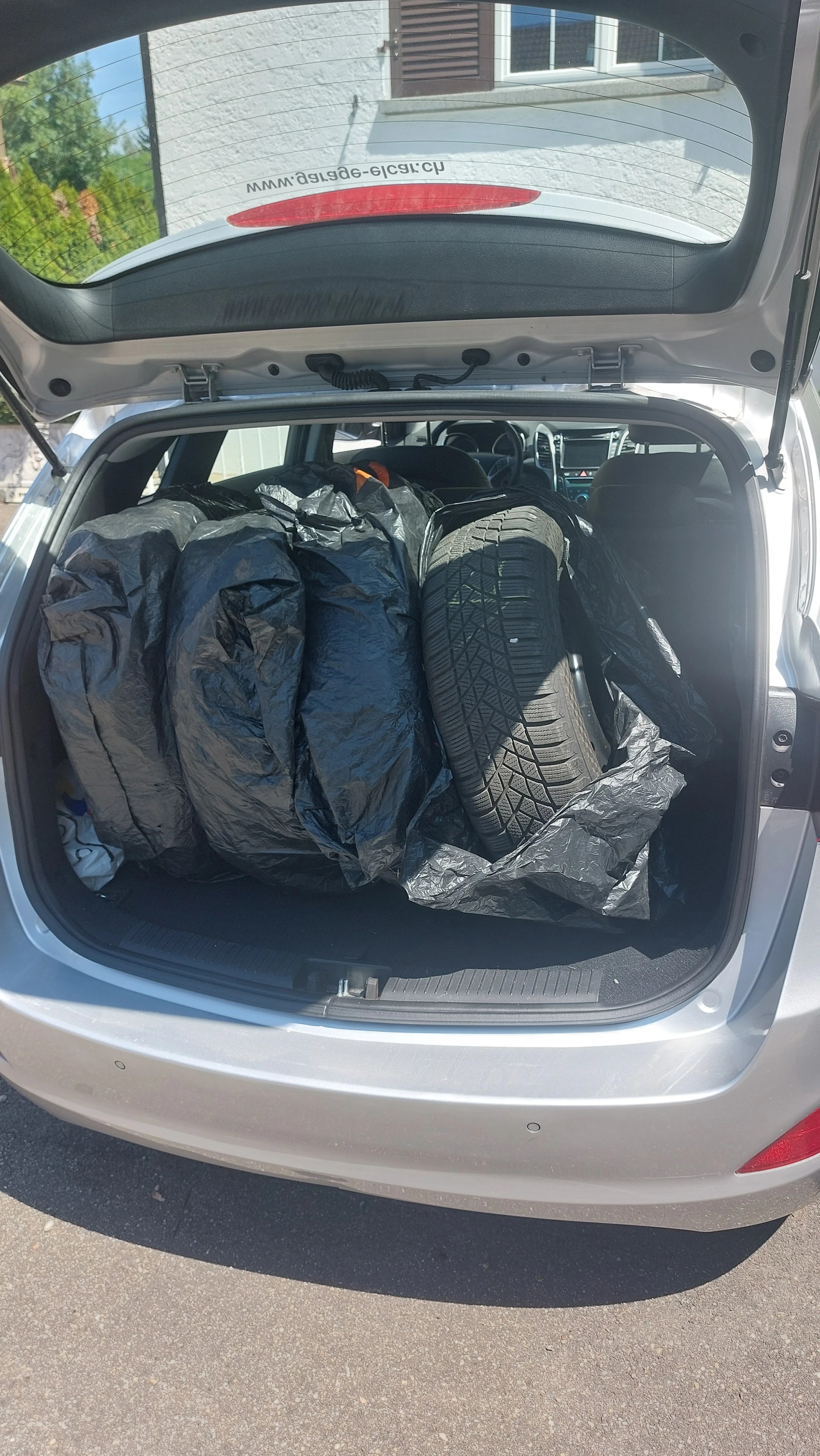 HYUNDAI 1.6 GDi Premium-image-5