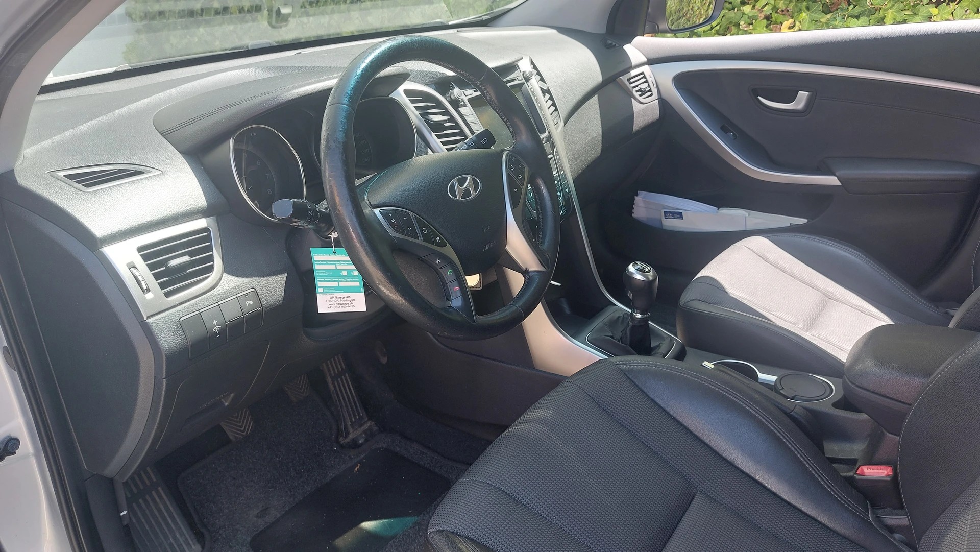 HYUNDAI 1.6 GDi Premium-image-2