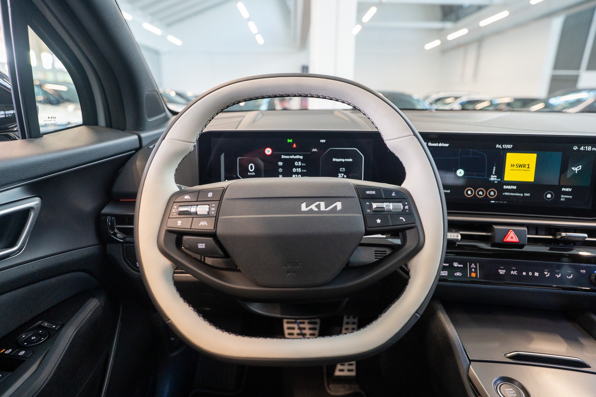 KIA Sportage 1.6T-GDi PHEV GT-Line Power Edition A / Panorama-Schiebedach-image-17