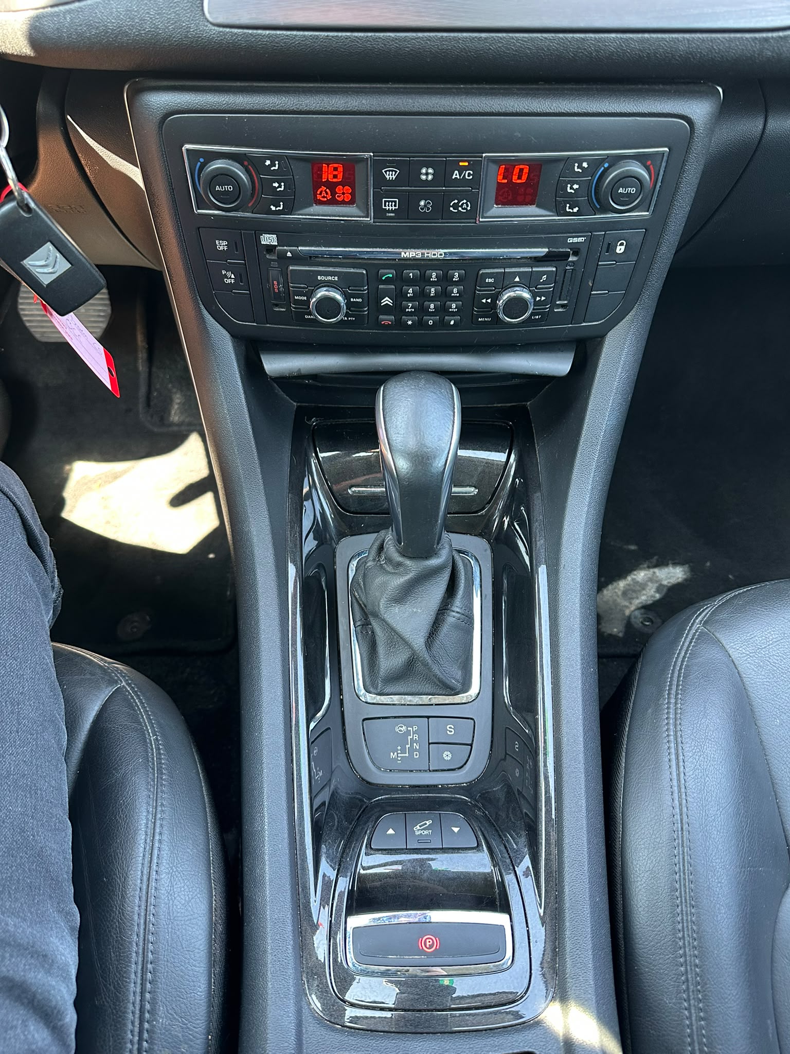CITROEN C5 Tourer 2.7 HDi V6 Exclusive Automatic-image-14