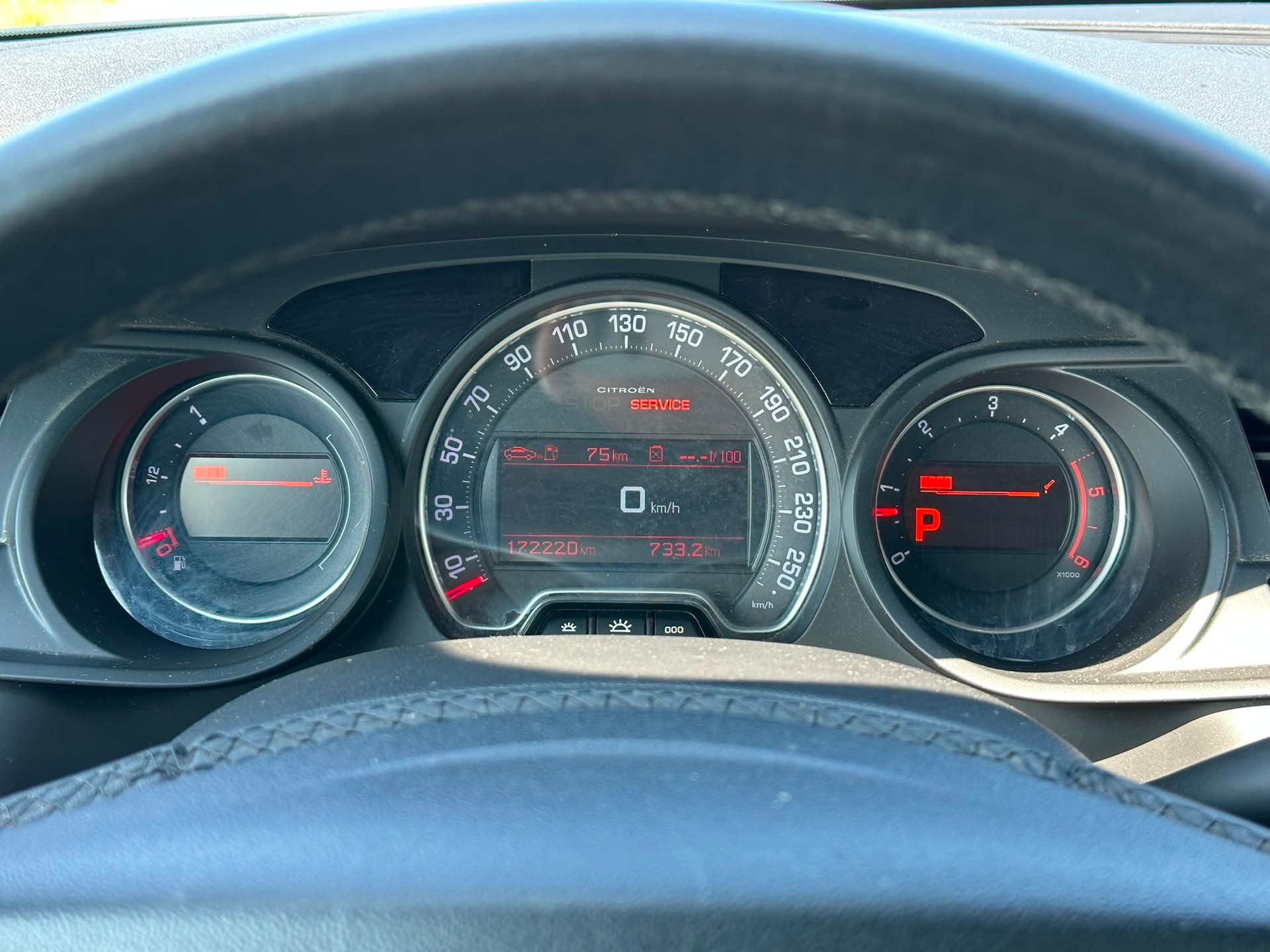 CITROEN C5 Tourer 2.7 HDi V6 Exclusive Automatic-image-13