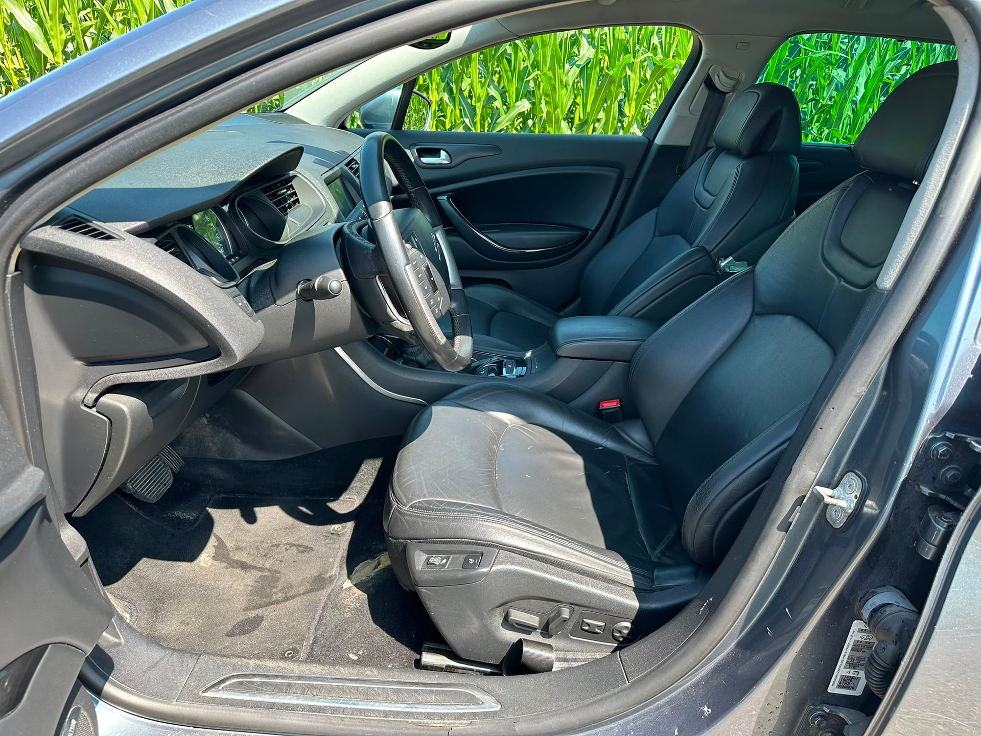 CITROEN C5 Tourer 2.7 HDi V6 Exclusive Automatic-image-10
