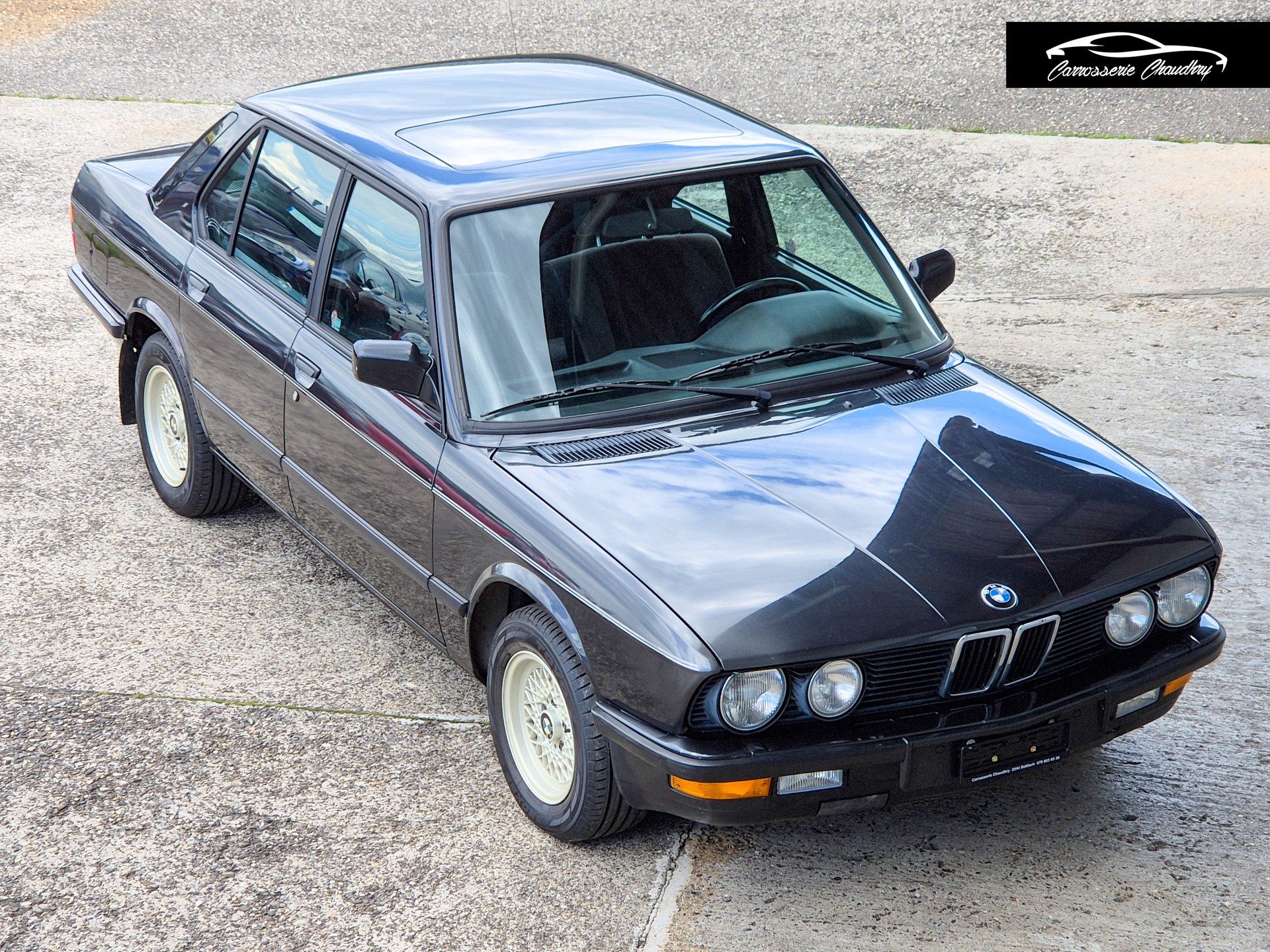 BMW 520i Edition-image-0