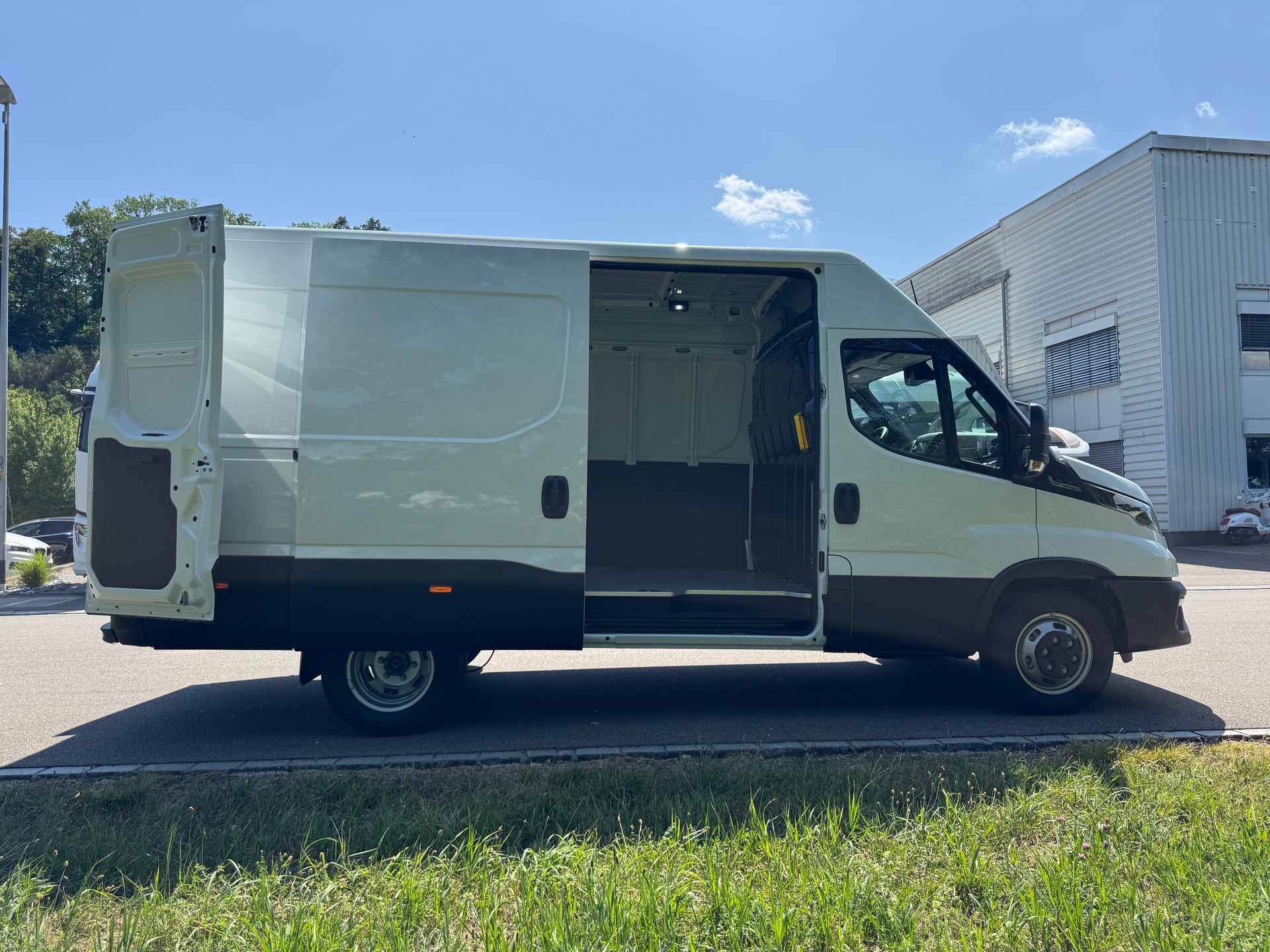 IVECO Daily 35C16BA8 V-image-3