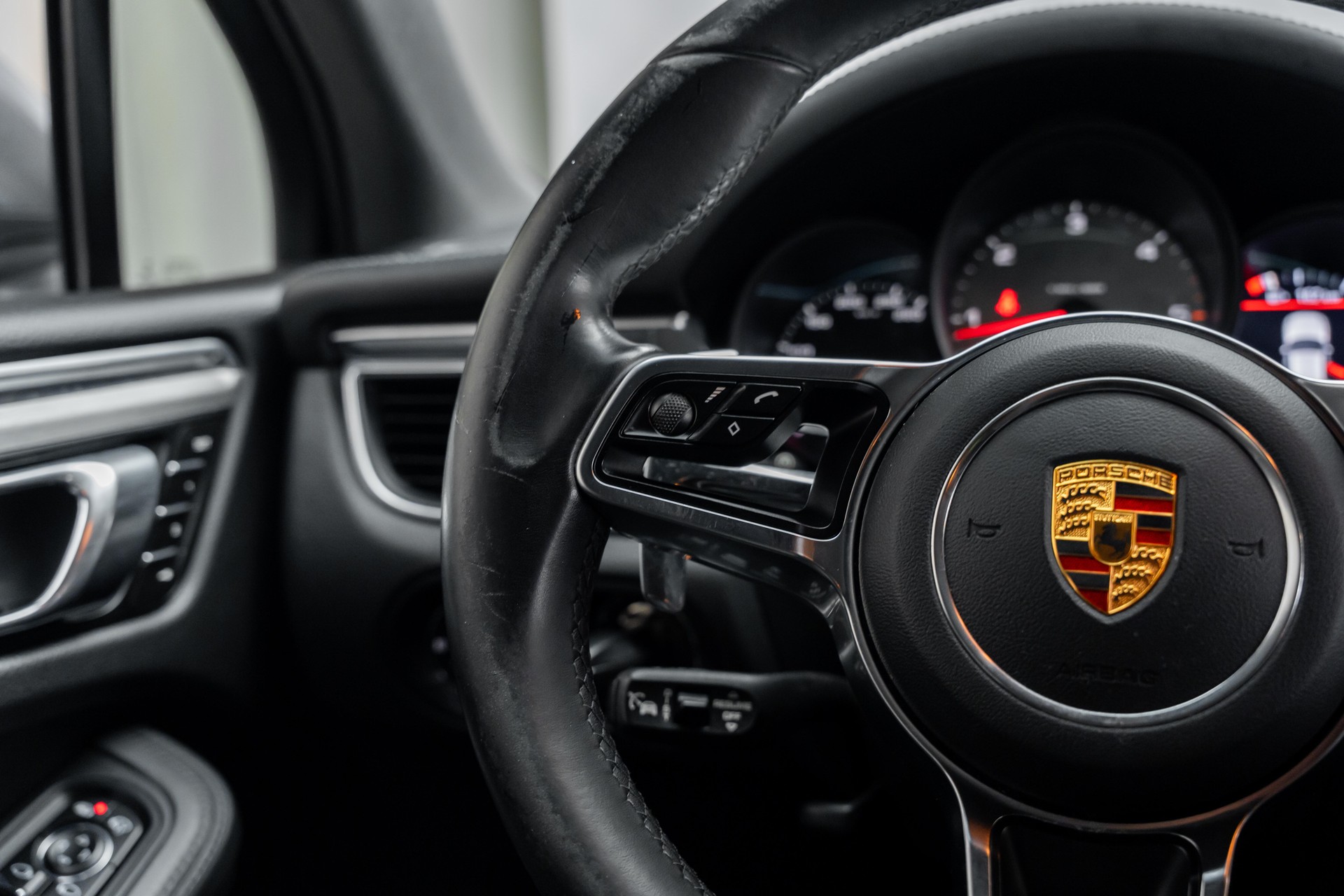 PORSCHE Macan S Diesel PDK-image-20