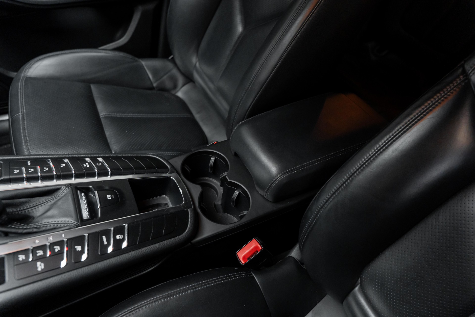 PORSCHE Macan S Diesel PDK-image-14