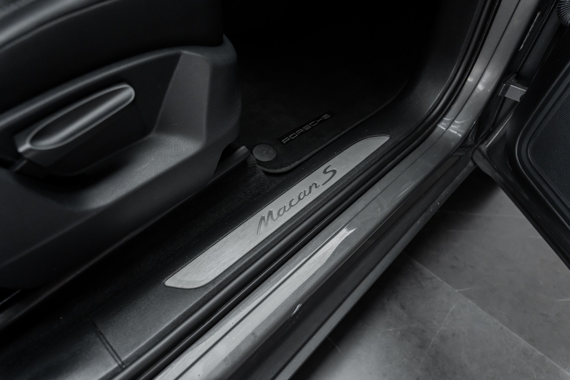 PORSCHE Macan S Diesel PDK-image-23