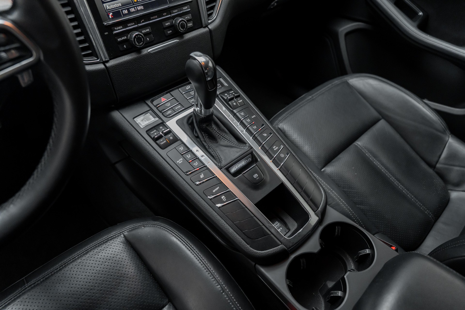 PORSCHE Macan S Diesel PDK-image-12