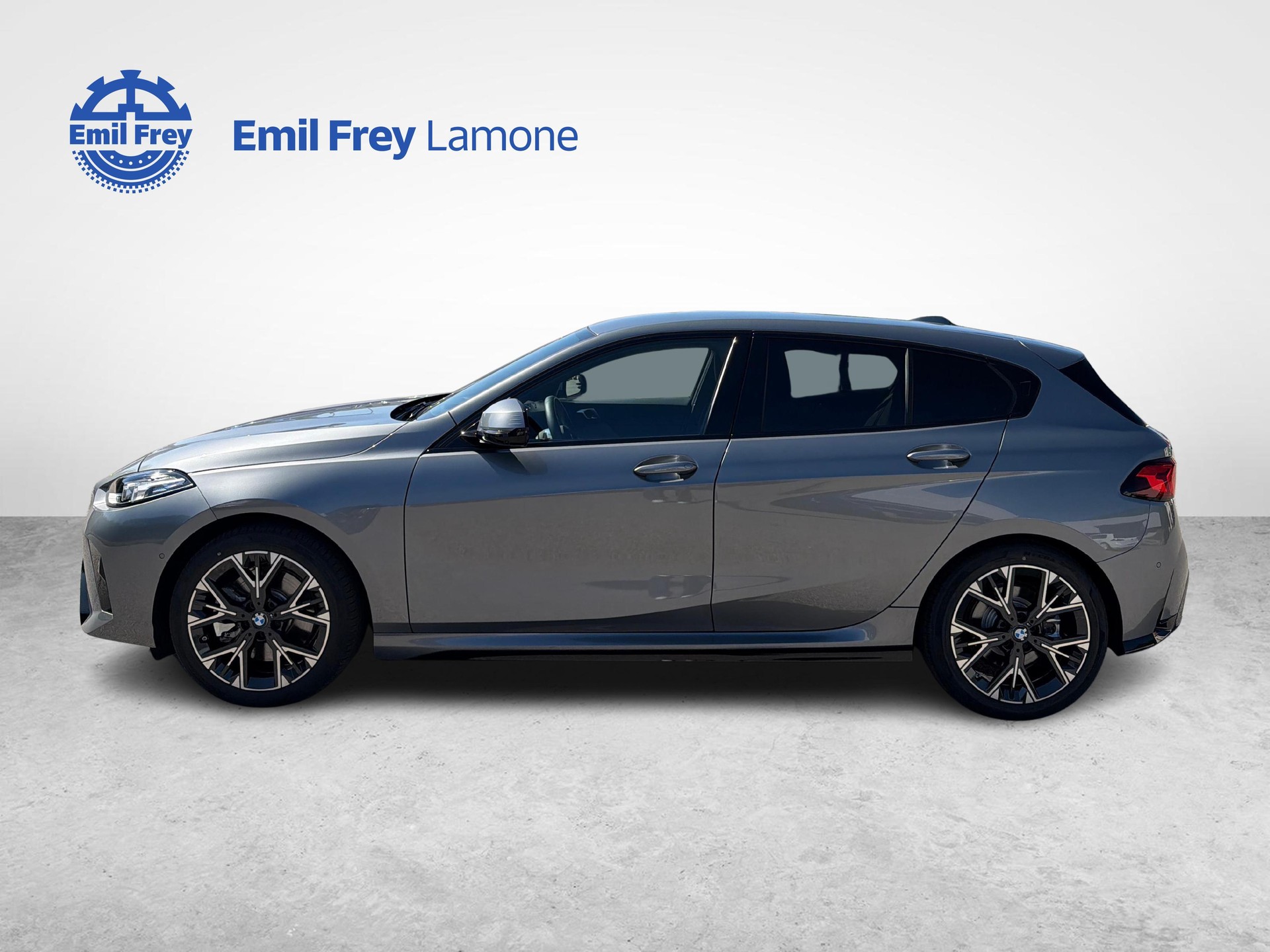 BMW 123 xDrive-image-1