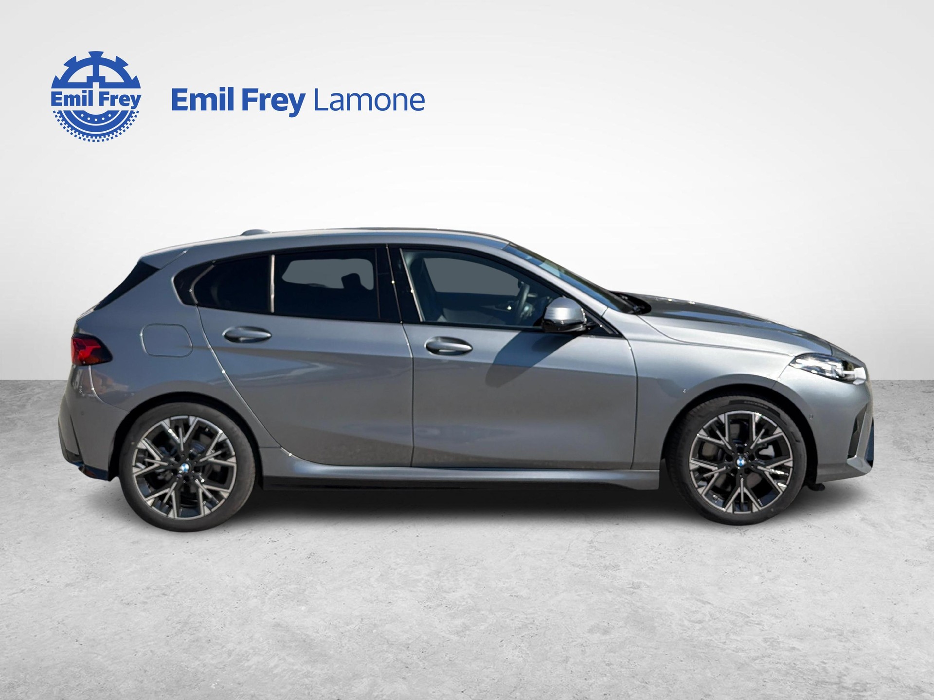 BMW 123 xDrive-image-5