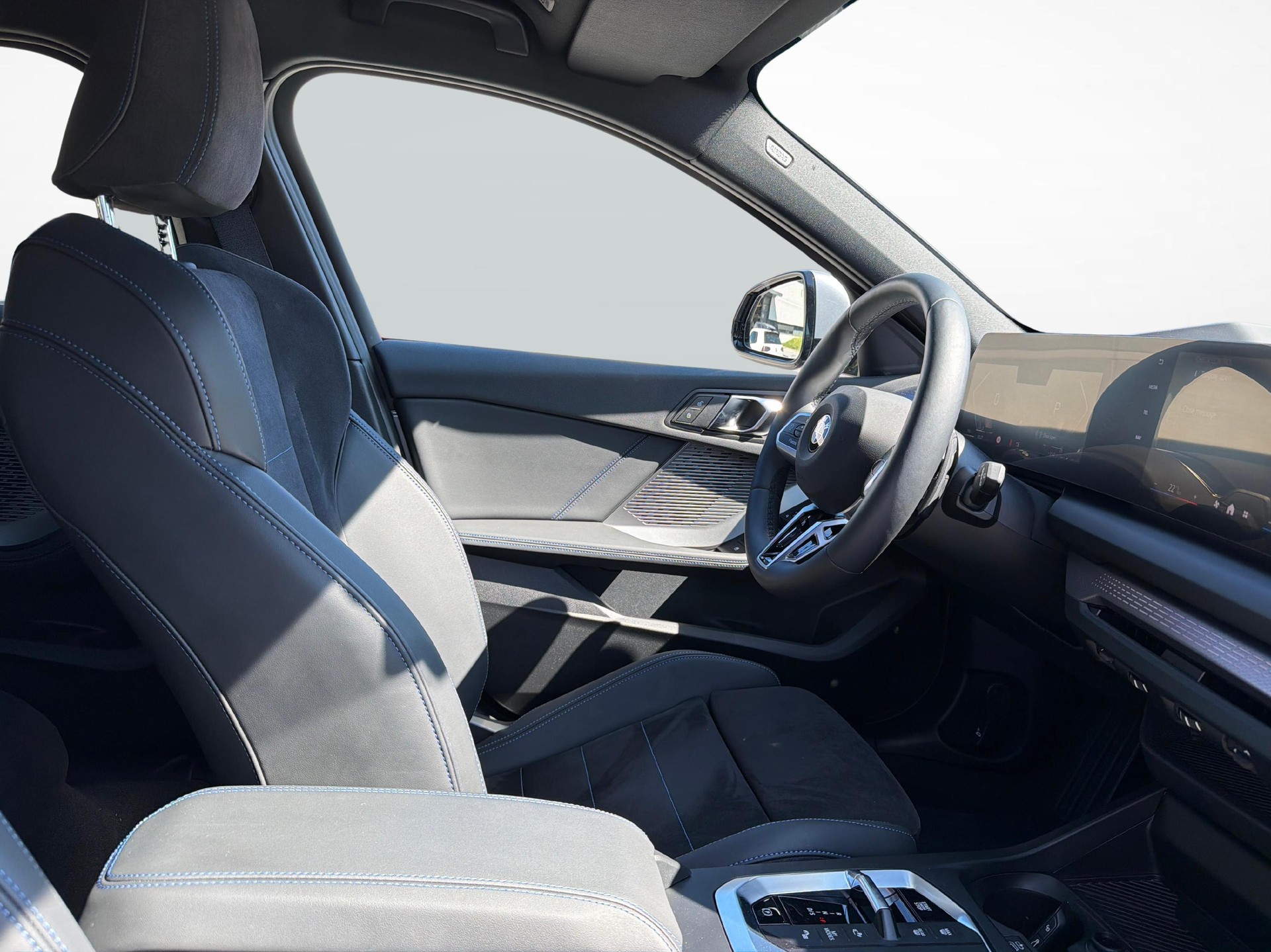 BMW 123 xDrive-image-17