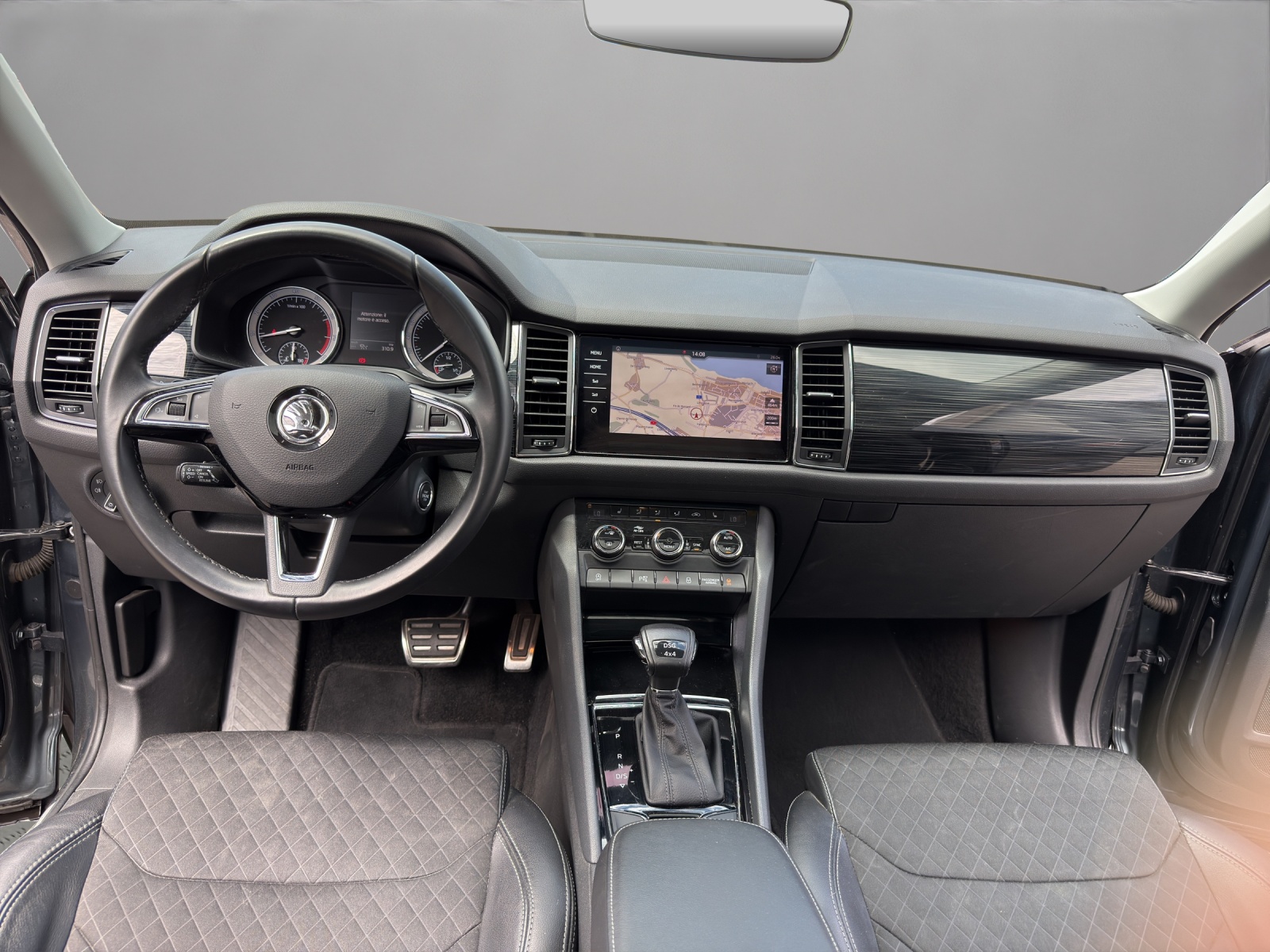 SKODA Kodiaq 2.0 TSI 4x4 Style-image-13
