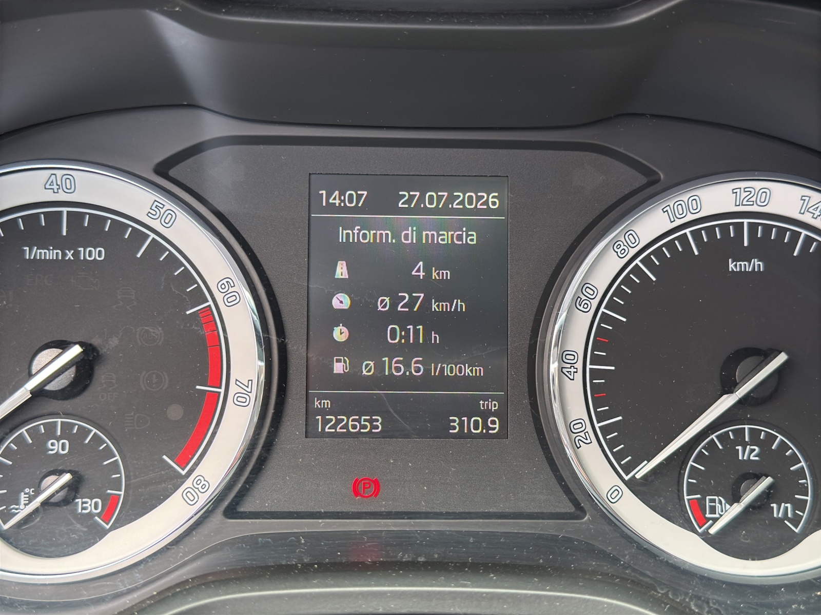 SKODA Kodiaq 2.0 TSI 4x4 Style-image-10