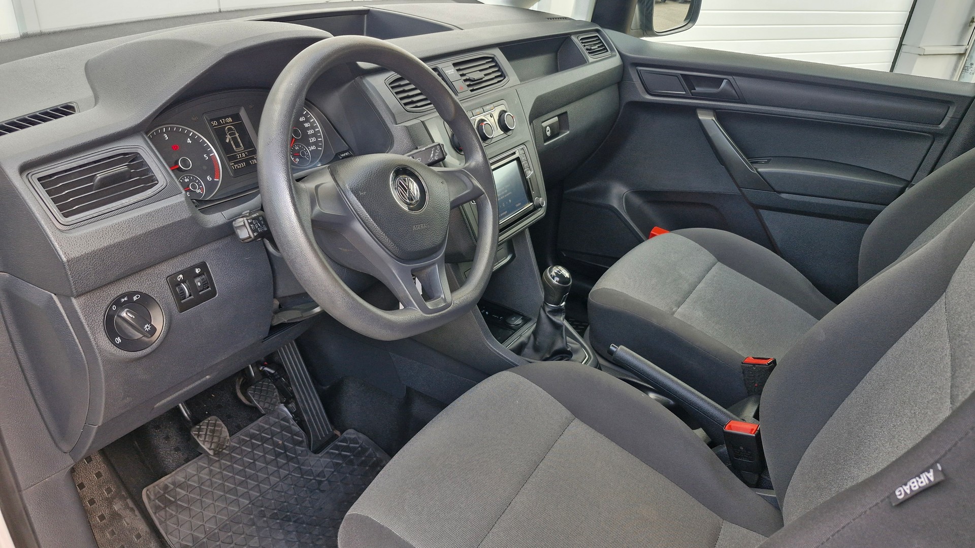 VW Caddy Maxi Kaw. 2.0 TDI 122 BMT 4motion-image-4