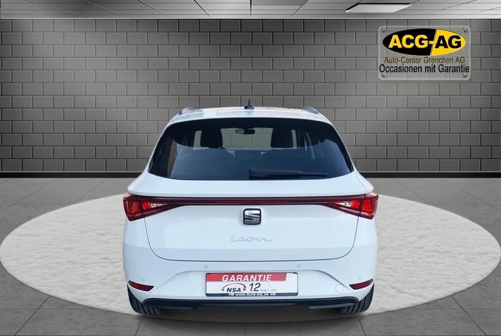 SEAT Leon ST 2.0 TDI EVO DSG Style ** Full Digital Cockpit ** Parklehnassistanz **Gr.Navi ** Parkhilfe ** Modell 2021 ** Ab MFK-image-4
