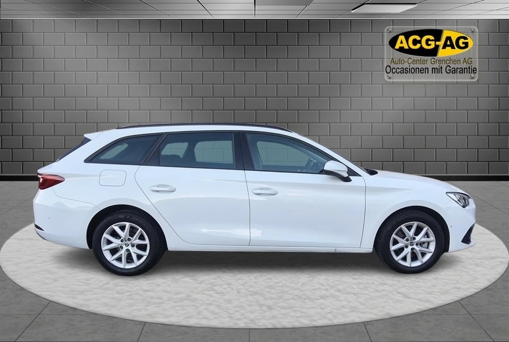 SEAT Leon ST 2.0 TDI EVO DSG Style ** Full Digital Cockpit ** Parklehnassistanz **Gr.Navi ** Parkhilfe ** Modell 2021 ** Ab MFK-image-5