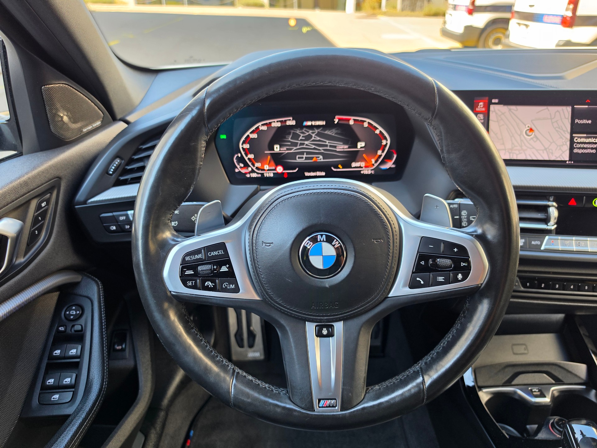 BMW M135i xDrive Steptronic-image-24