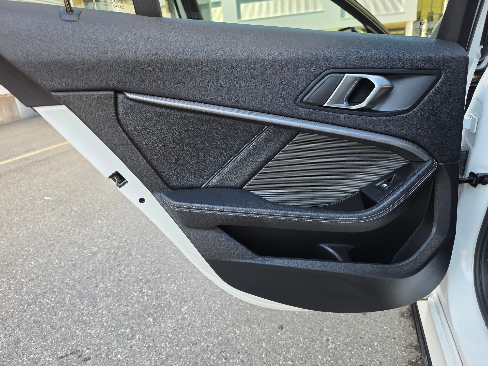 BMW M135i xDrive Steptronic-image-14