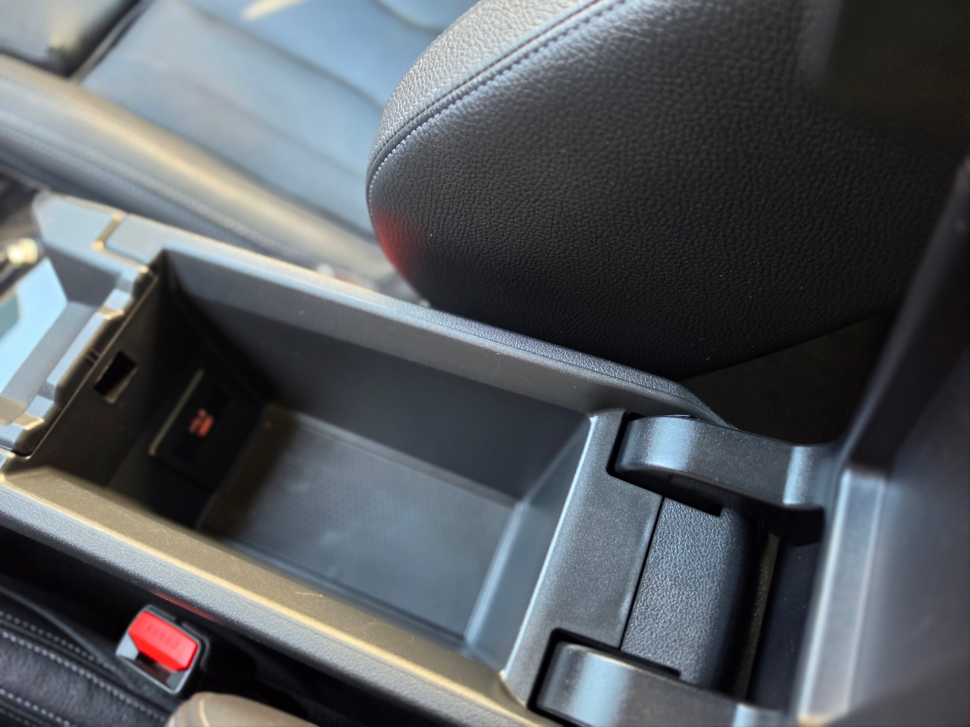 BMW M135i xDrive Steptronic-image-46